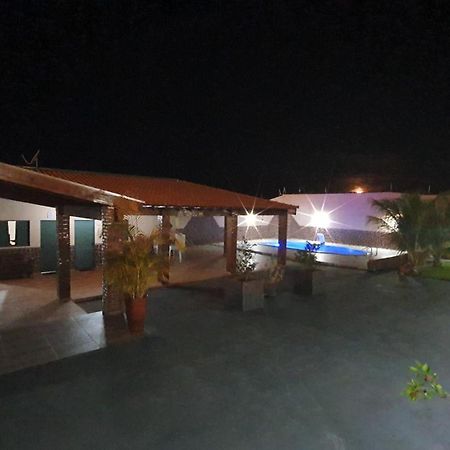 Rancho California - Dentro Da Cidade Perto De Tudo. Espirito Santo do Turvo Exterior foto